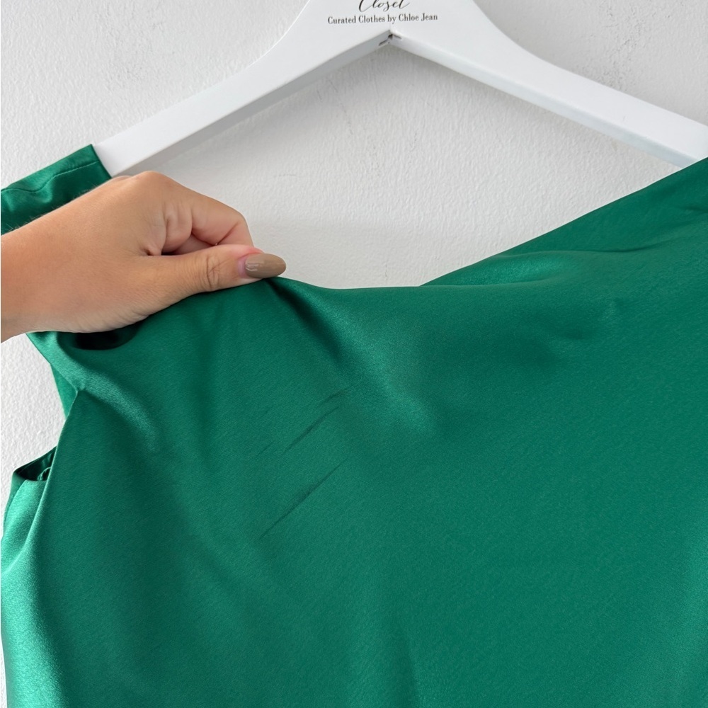 AMSALE NWT Alden One Shoulder Satin Gown in Emerald 2 - Picture 4 of 7